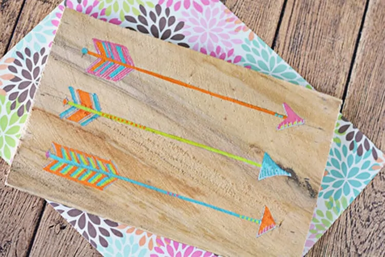DIY Painted Arrows Wood Plank