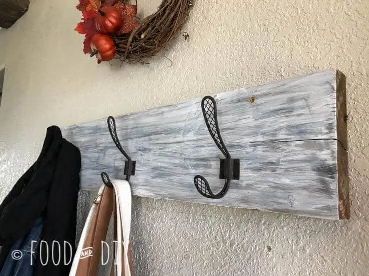 *This DIY Farmhouse Coat Rack can be made in ONE day and adds adorable farmhouse flair to your entryway or mudroom!!