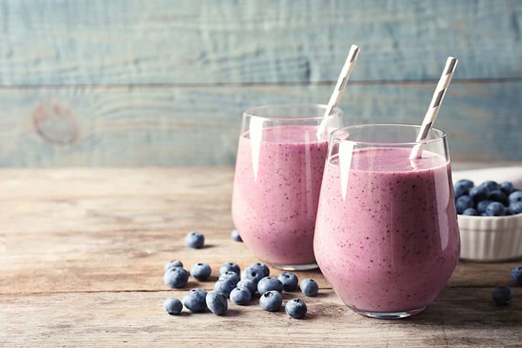 Creamy Blueberry Pineapple Smoothie